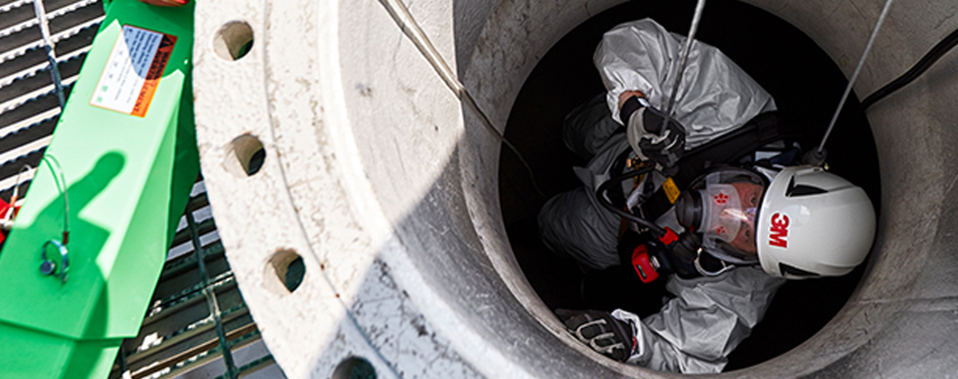 3M_ConfinedSpace_hero1920x760.jpg 3M_ConfinedSpace_hero1920x760.jpg