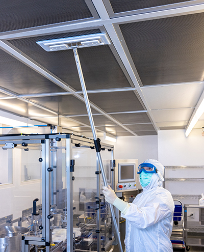 Cleanroom-vertikleanmaxceiling.jpg Cleanroom-vertikleanmaxceiling.jpg