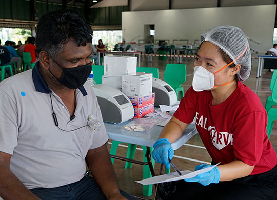 HealthServe_Health-Screening-at-RC_Sep-21_2-540x390.jpg